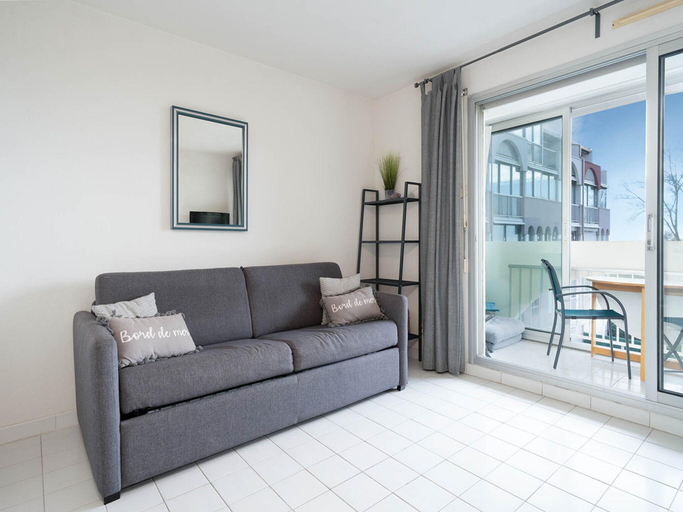 4, Cozy Beachside Apartment in Agde, Hérault
