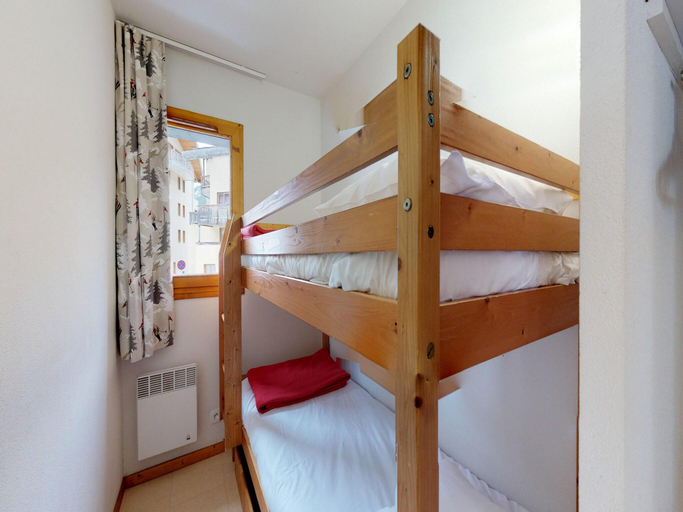 4, Apartment for 8 people in Northern Alps, Savoie