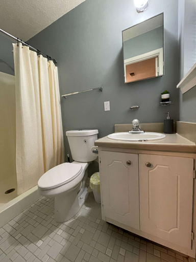 Bathroom 4, 32nd Norwood Nest, Jefferson