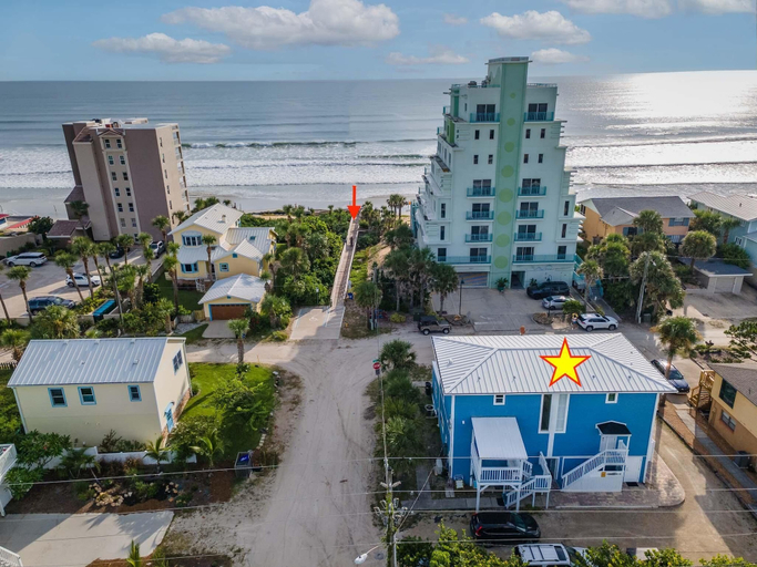 Exterior 2, Son and Surf, Volusia