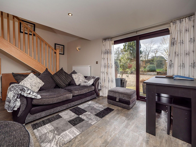 2, Cottage in Norfolk near River Yare, Norfolk