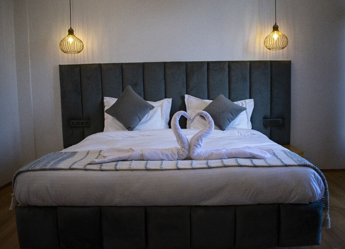 Room 2, Silverfern By The Hillside, Nainital