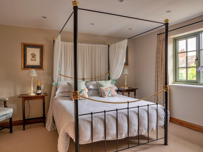 3, Cottage in Cotswolds with Private Pool Access, Oxfordshire