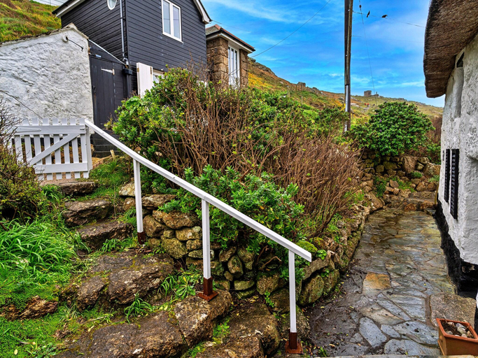 3, Cottage in Sennen Cove with Stunning Sea Views, Cornwall
