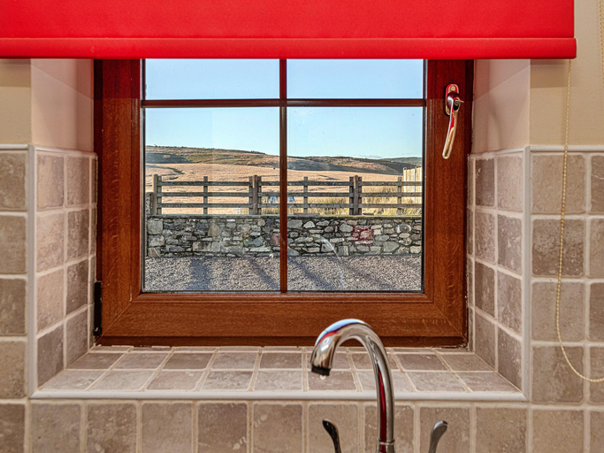 2, Cottage in Cambrian Mountains near Dyfi Biosphere, Ceredigion