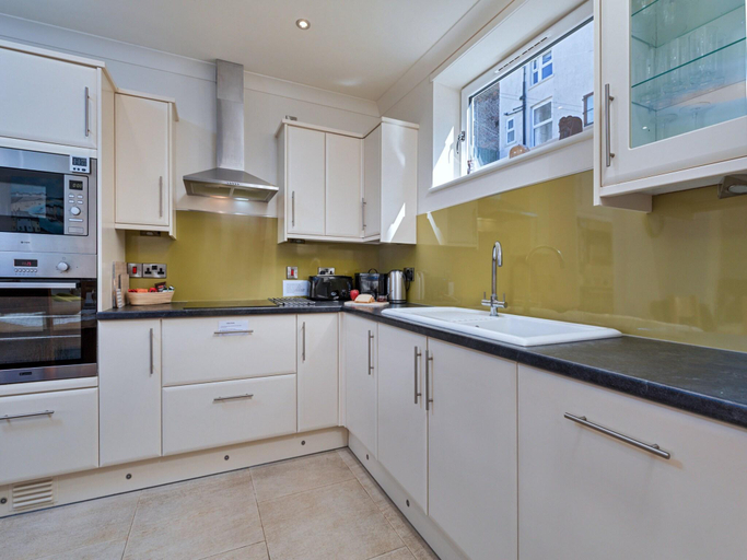 3, Cottage in Filey near Golden Sand Beaches, North Yorkshire