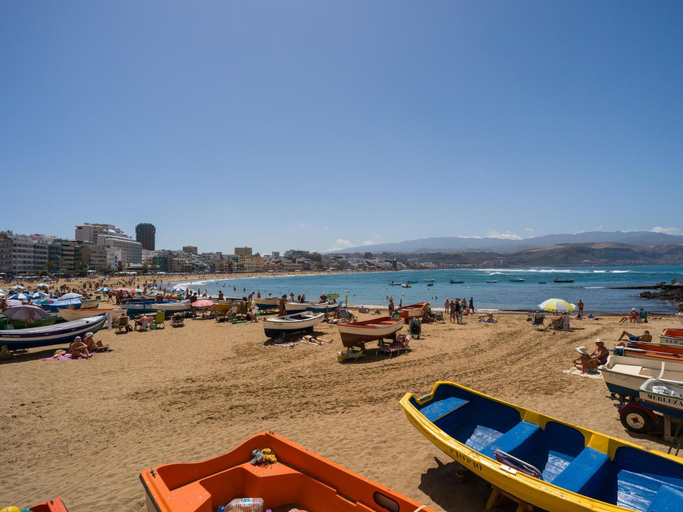 2, Apartment by Playa de Las Canteras Beach, Las Palmas