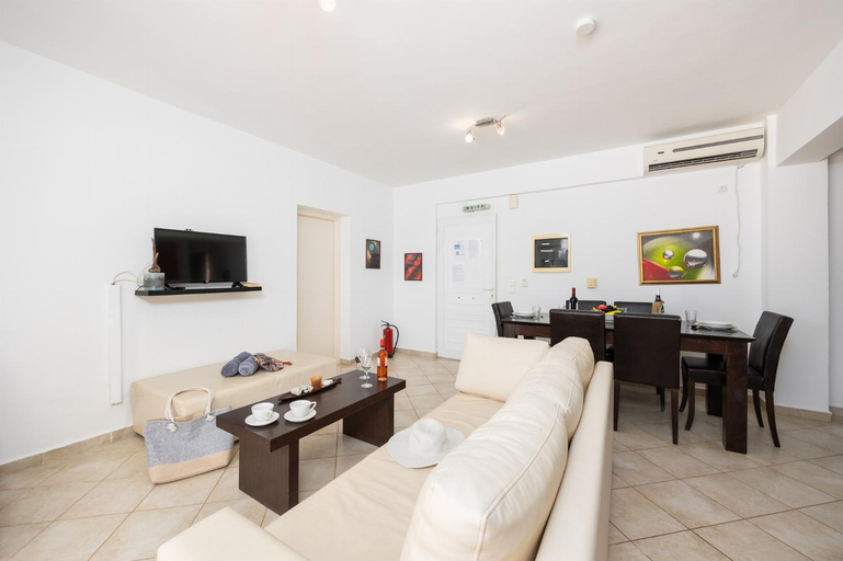 Others 5, Villa Cherry, Ionian Islands