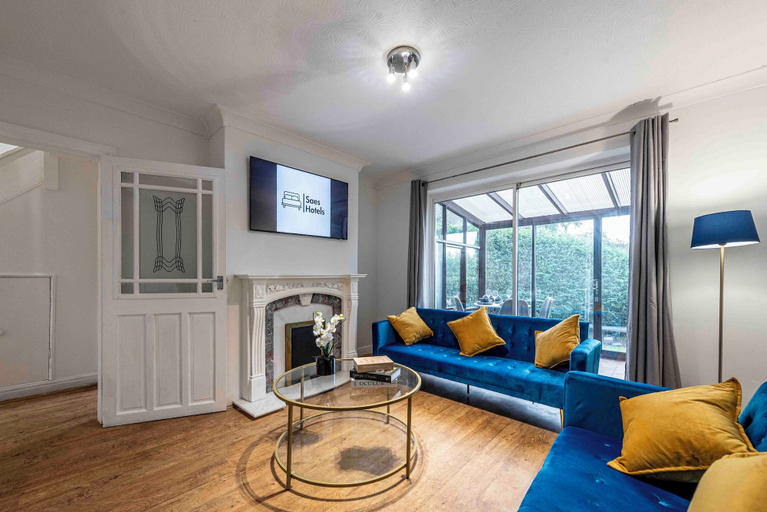 Living area 4, Cosy Home in Stoke on Trent, Staffordshire