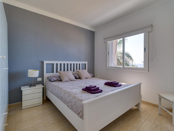 4, Beachfront House in Mogan with Stunning Views, Las Palmas
