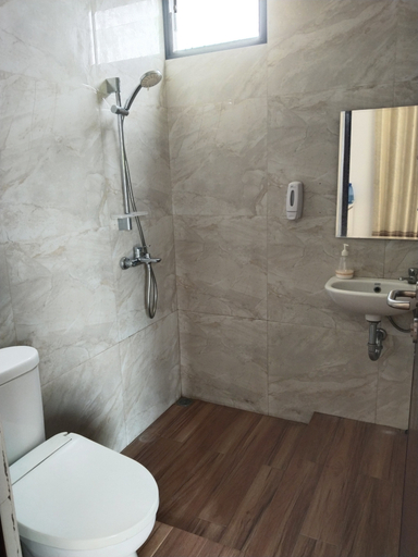 Bathroom 5, Guesthouse Sadamantra Syariah, Kuningan
