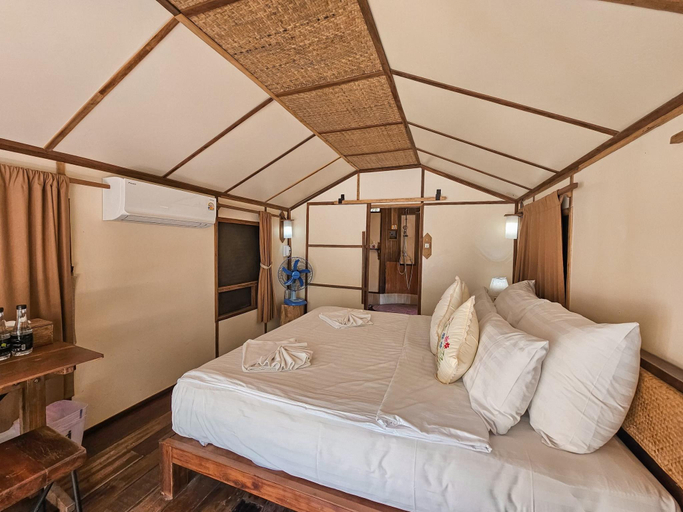 Bedroom, Mae Taeng Bungalows, Mae Taeng