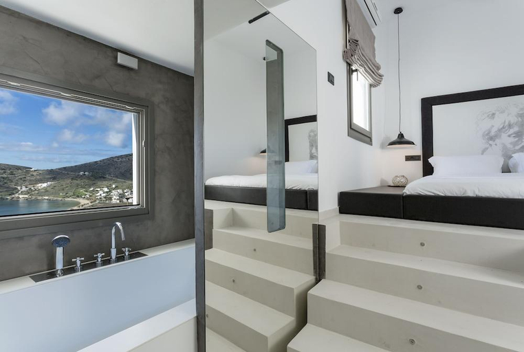 Bedroom 3, Liostasi, South Aegean