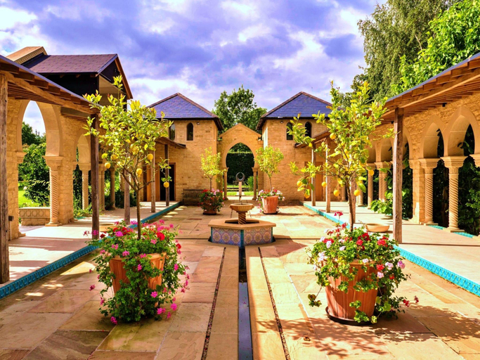 4, Cottage in Cotswolds with Private Pool Access, Oxfordshire