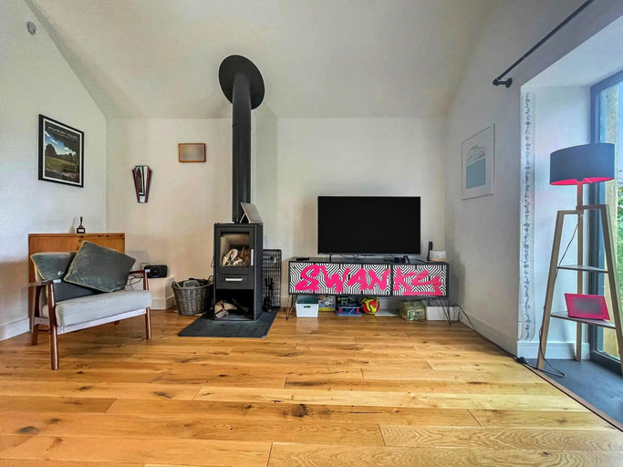 4, Cottage in Millbrook with Countryside Views, Cornwall
