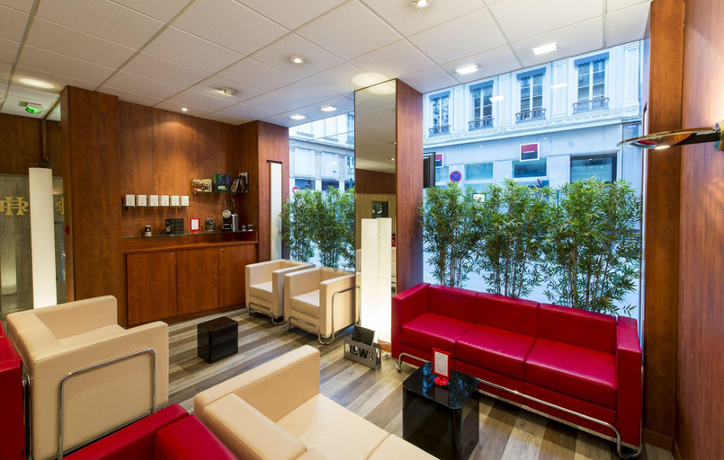 Public Area 2, La Residence, Rhône