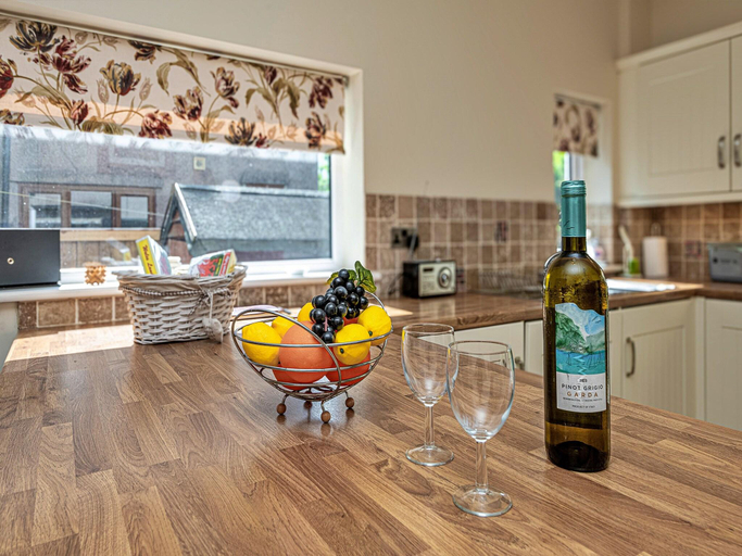 Food & Drinks 4, Cottage in Rhos-on-Sea near Sandy Beach, Conwy