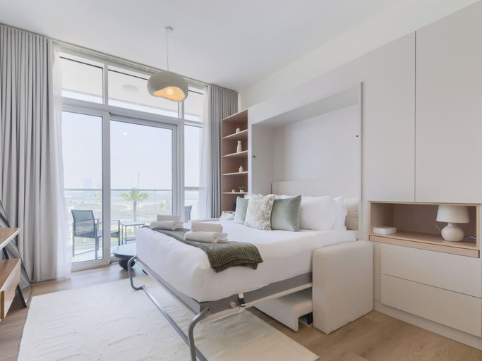 Room 4, Carson B Residences- Damac Hills - Dubai, Dubai