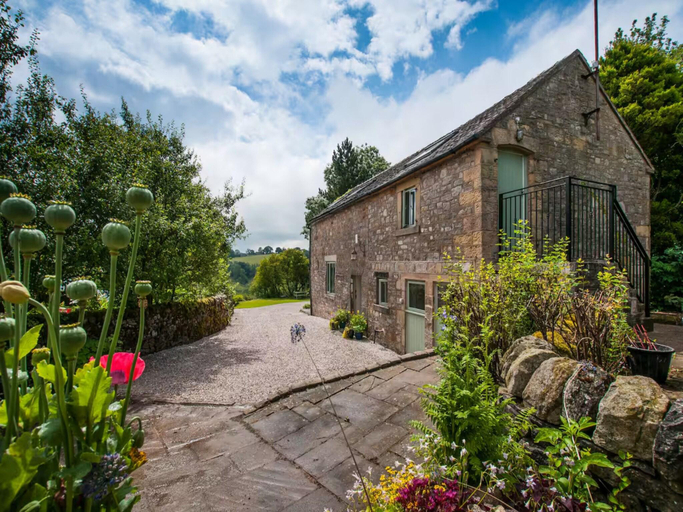 2, Cottage in Warslow near Manifold Valley, Staffordshire