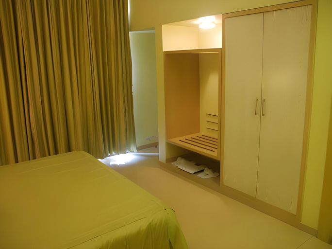 Bedroom 2, The Waterfront Shaw - Lavasa Hotel, Pune
