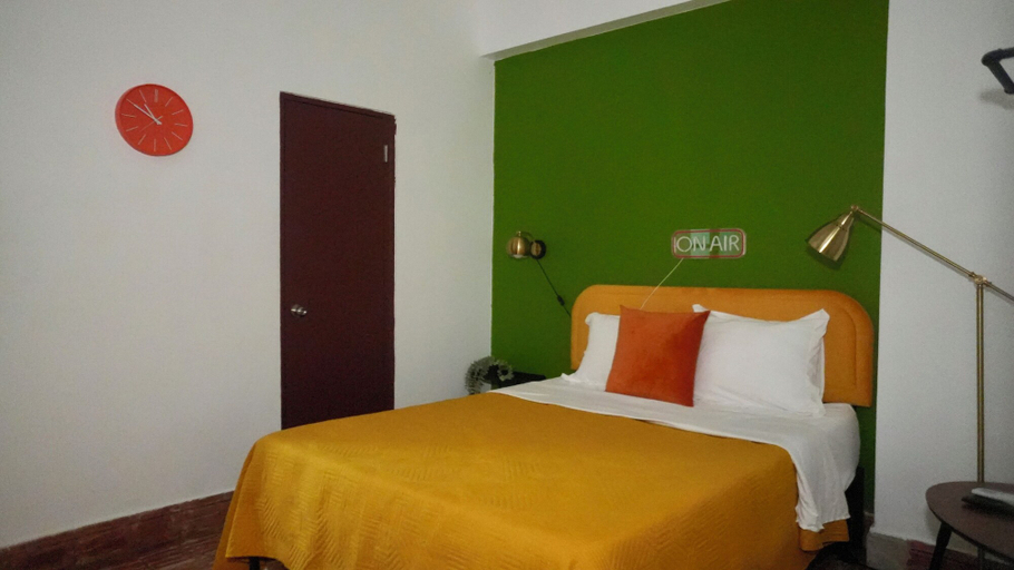 Room 4, 1818 Apartments in Calle Loíza