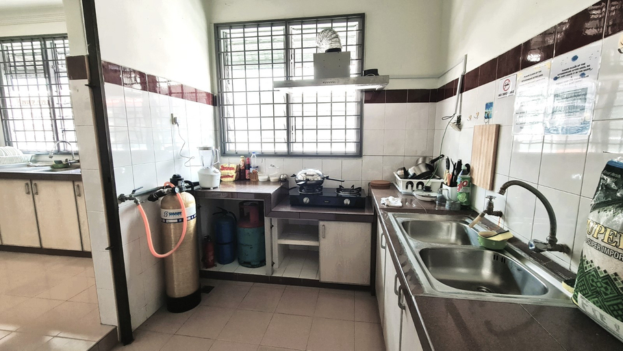 Others 2, BS Home near to RS Lam Wah Ee, Penang Island