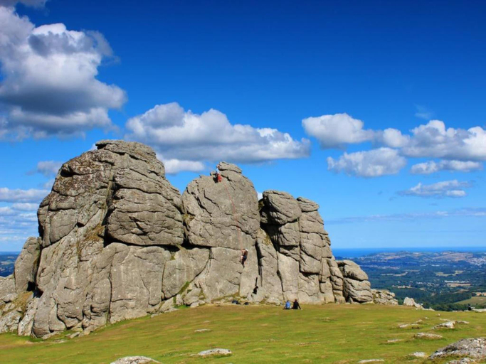 2, Cottage by Dartmoor with Private Hot Tub, Devon