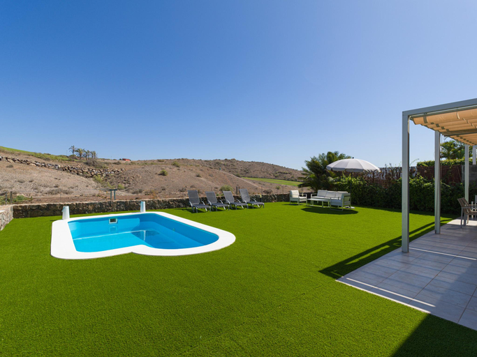 5, Villa With Heated Pool in Salobre, Las Palmas