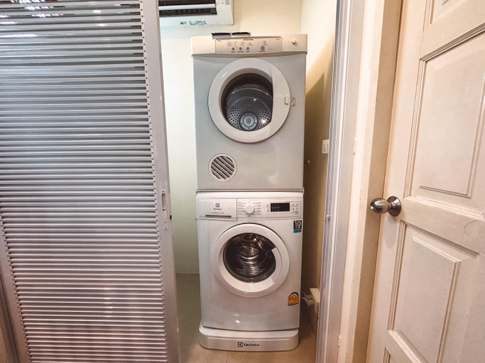 Bathroom, Sukhumvit Apartments, Khlong Toey