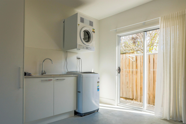 Laundry, Cedar Sands Hideaway - 4BRM Home, Gold Coast