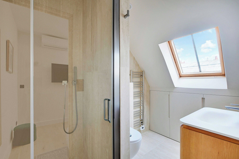 Bathroom 4, Apt a/c 1br/2p - Saint-lazare/les Champs Elysee, Paris