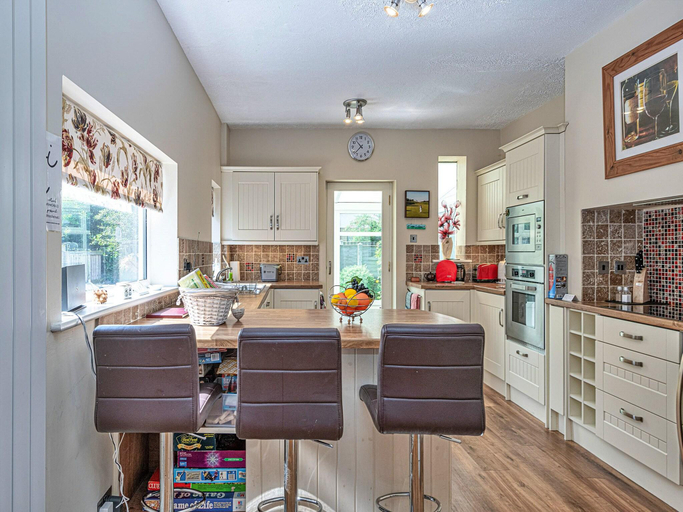 Others 5, Cottage in Rhos-on-Sea near Sandy Beach, Conwy