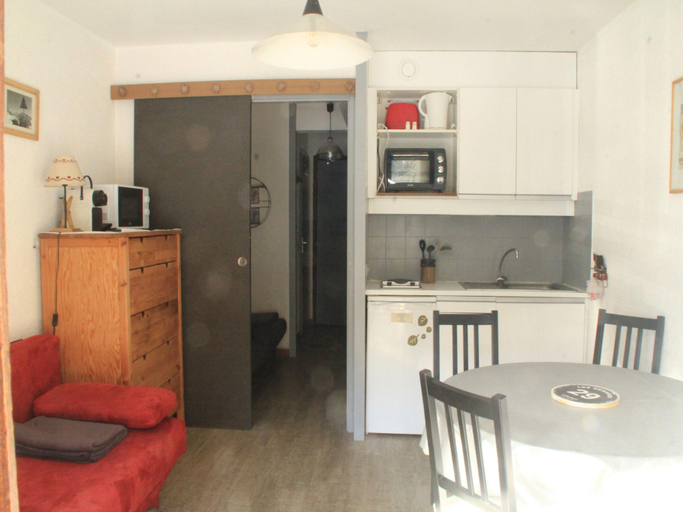 Others 4, Apartment for 4 in Chatel with balcony, Haute-Savoie