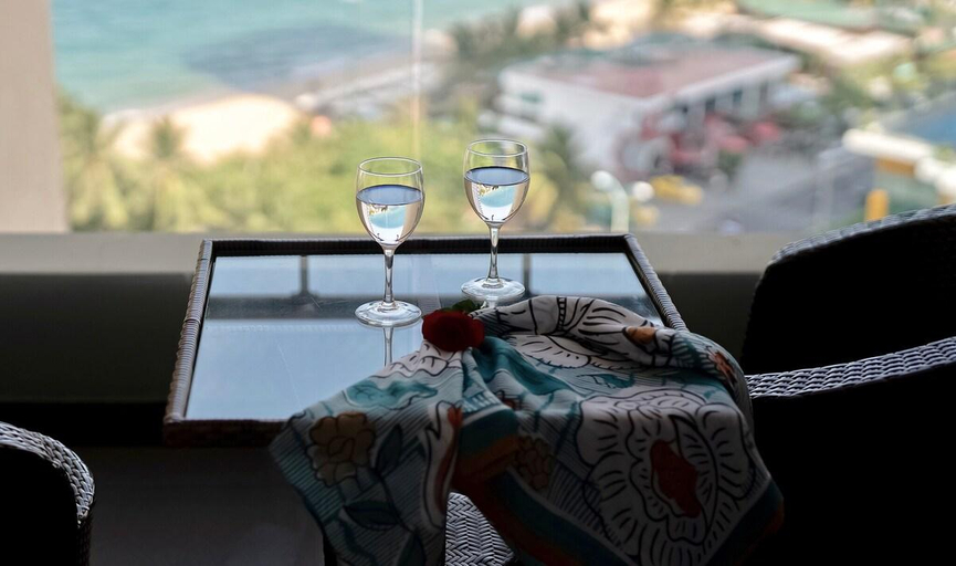 Food & Drinks 5, Lộc Thọ Apartments, Nha Trang