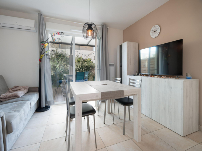 4, Cozy Villa Retreat by the Sea, Hérault