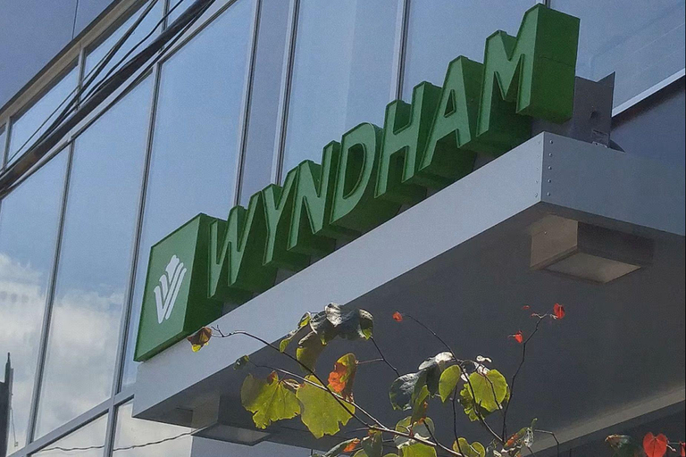 2, Wyndham Huazhou South, Maoming