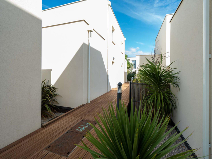 2, Relaxing Coastal Villa Retreat, Hérault