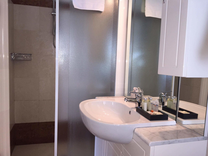 Bathroom 3, Villa Cappellina, Brescia
