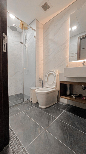 Bathroom 4, Hanoi Apartments, Tây Hồ