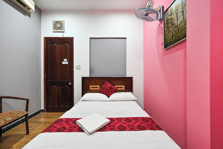Room 4, Hoang Phung Hotel - Tan Son Nhat Airport, Tân Bình