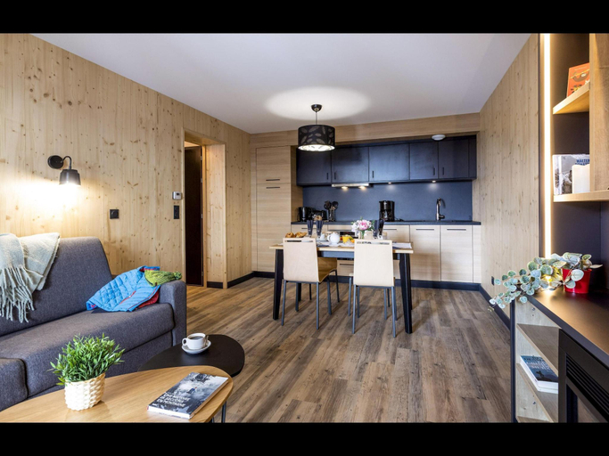 2, Apartment in Le Corbier near Ski Slopes, Savoie