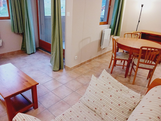 3, Apartment with parking in Val Cenis, Savoie