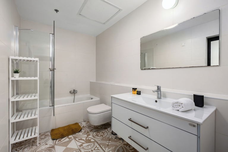 Bathroom 3, Luxury Tower 3BR Beach View High Floor