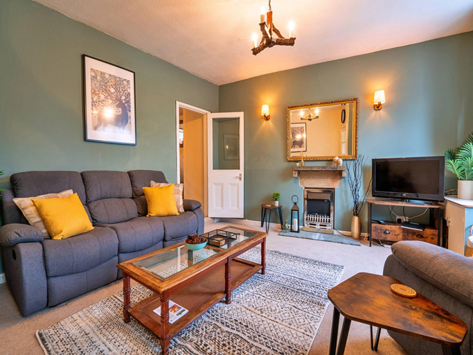 5, Cottage in Peak District near Chatsworth House, Derbyshire