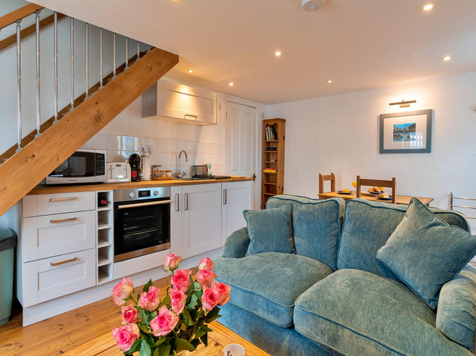 4, Cottage in Porthleven near Beach Harbour, Cornwall