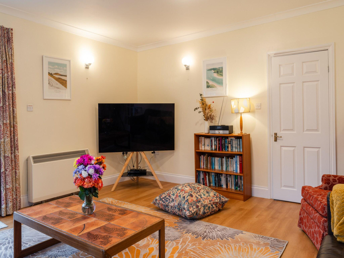 5, Cottage in Cornwall Near Sandy Beach, Cornwall