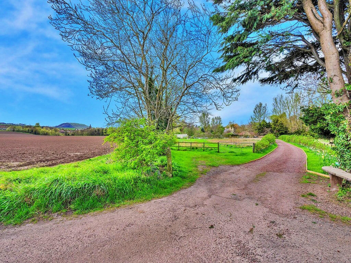 4, Historical cottage near Preston Mill, No Deposit, East Lothian
