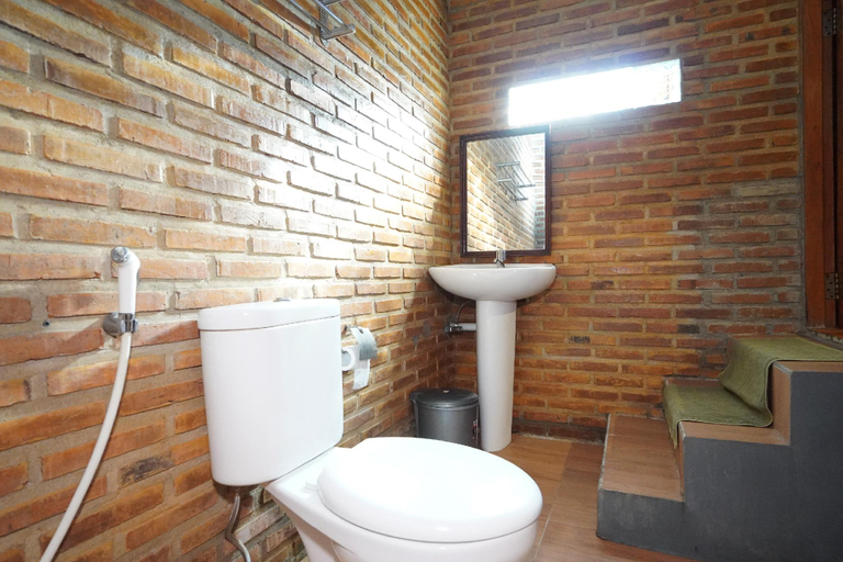 bathroom 5