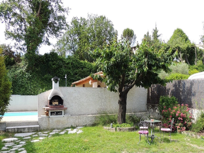 3, House in Vaison La Romaine with Heated Pool, Vaucluse