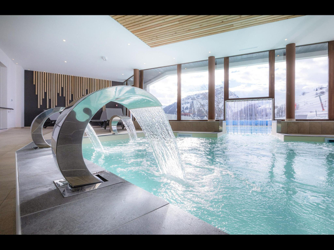 2, Apartment in Le Corbier With Heated Pool, Savoie